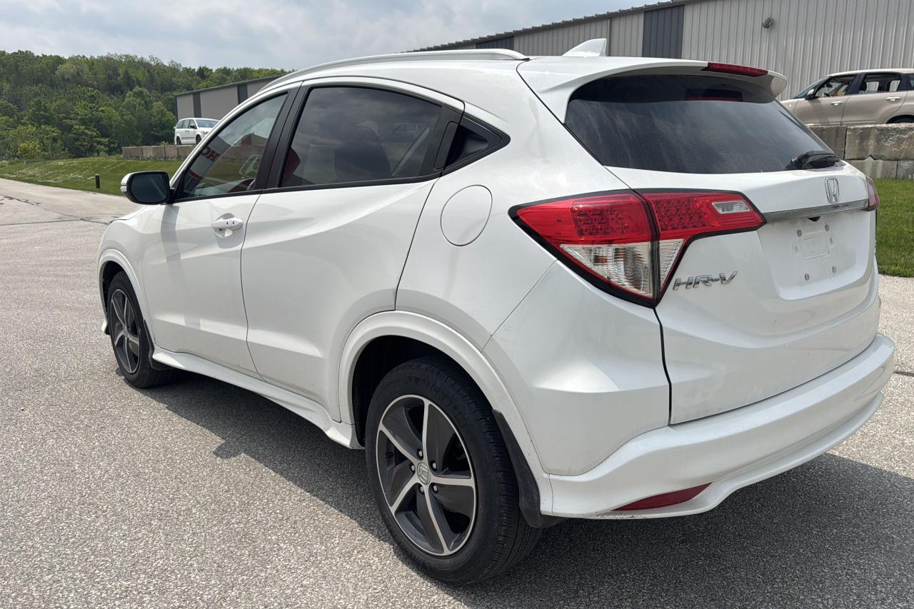2022 Honda HR-V Touring Photo2