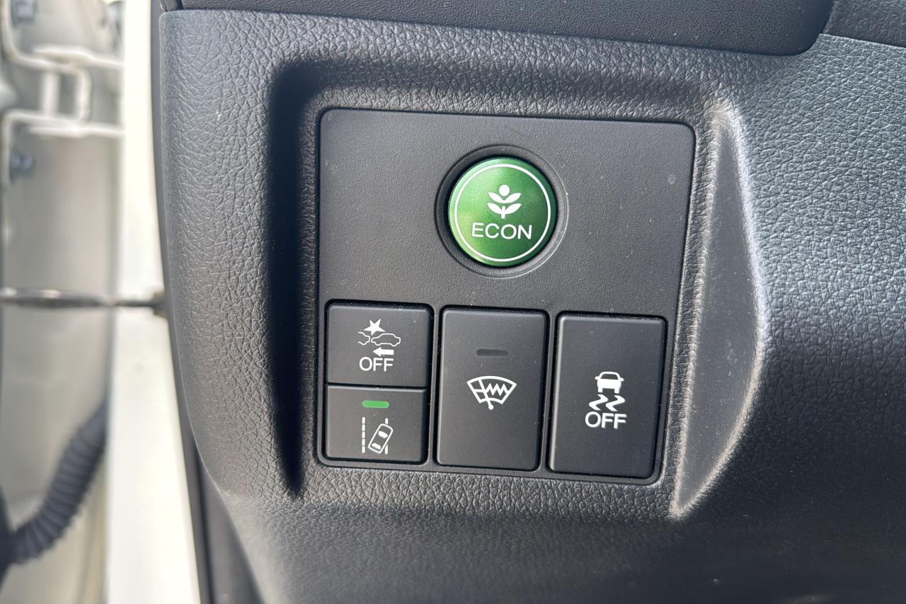 2022 Honda HR-V Touring Photo