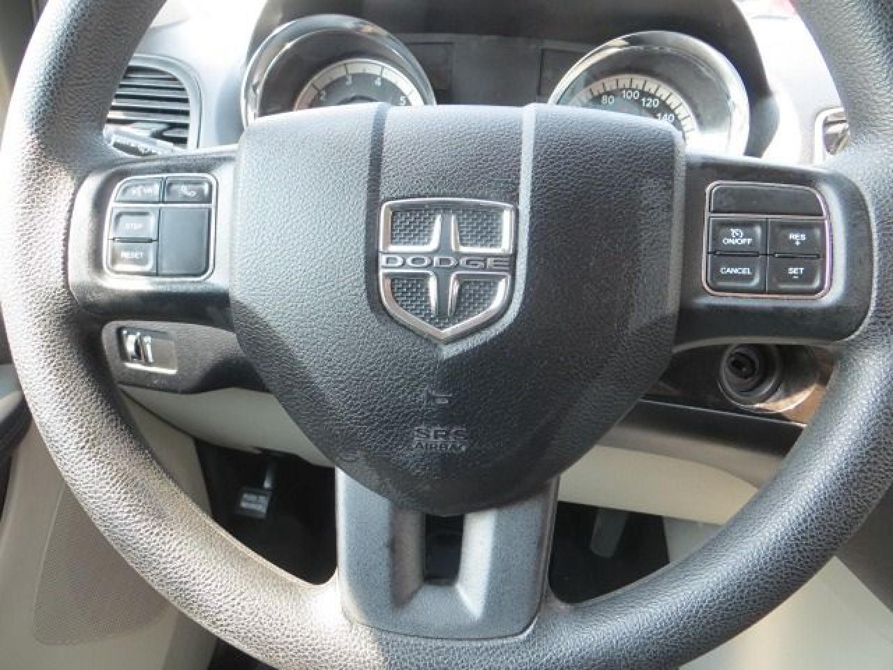 2018 Dodge Grand Caravan CERTIFIED, ONLY 64,000KM, 7 PASSENGERS - Photo #12