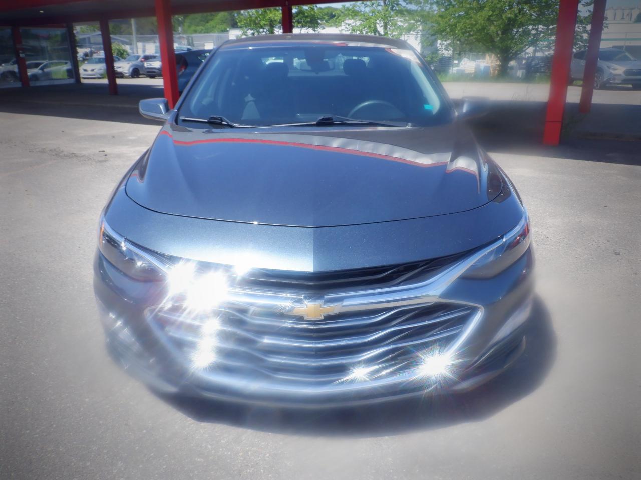 2021 Chevrolet Malibu LT - Photo #2