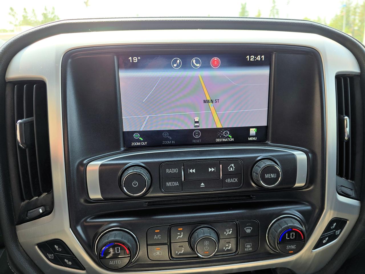 2015 GMC Sierra 1500 SLT - Photo #16