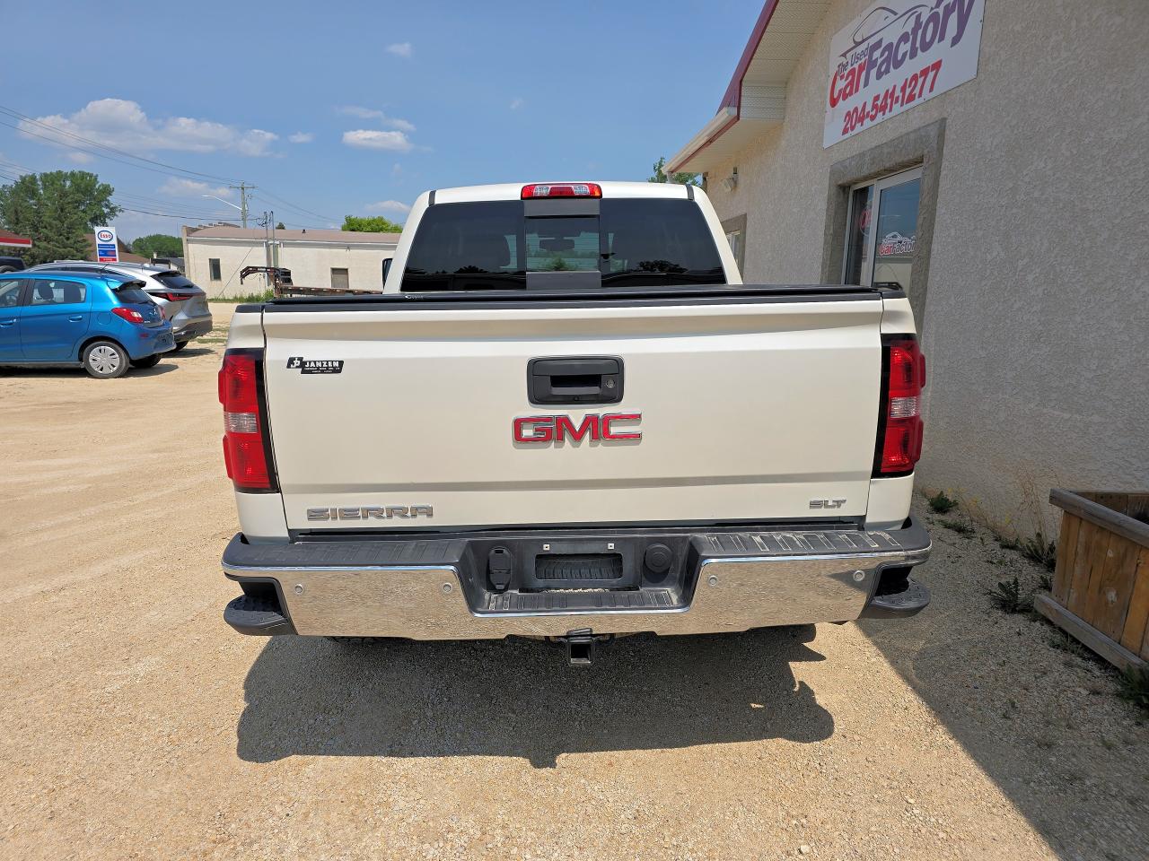 2015 GMC Sierra 1500 SLT - Photo #21