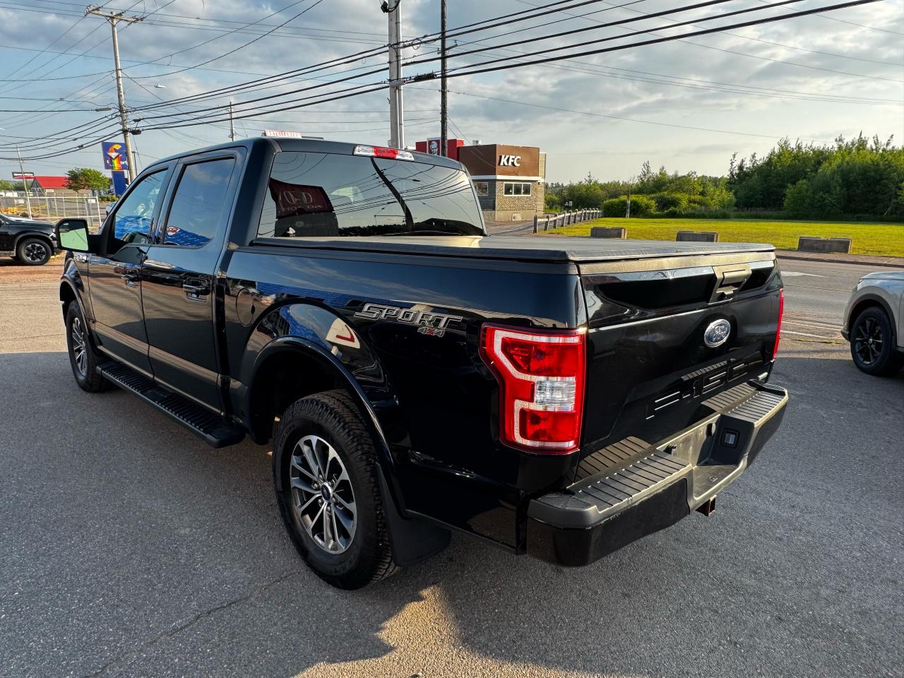 2020 Ford F-150 XLT Photo
