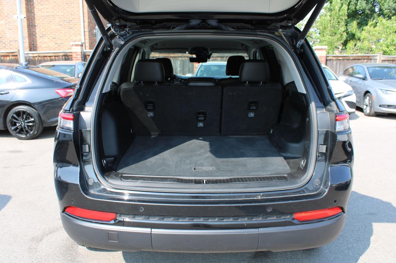 2023 Jeep Grand Cherokee Limited - Photo #9
