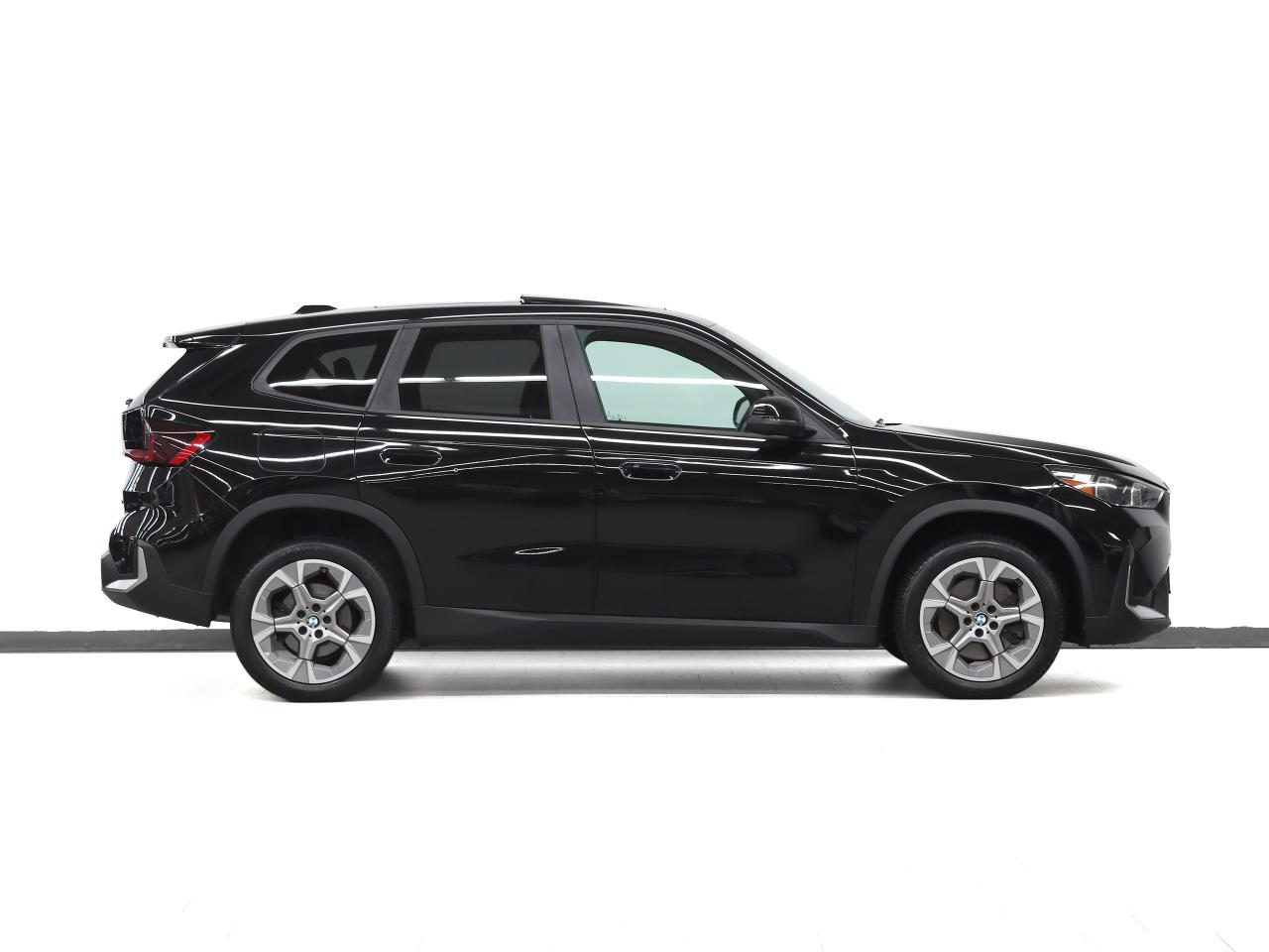 2023 BMW X1 xDrive28i | Nav | Leather | Pano roof | CarPlay