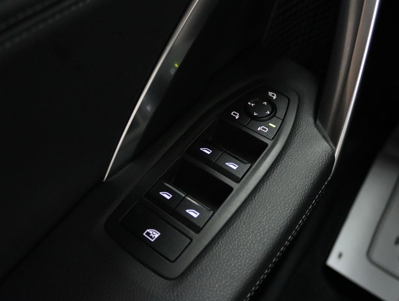 2023 BMW X1 xDrive28i | Nav | Leather | Pano roof | CarPlay