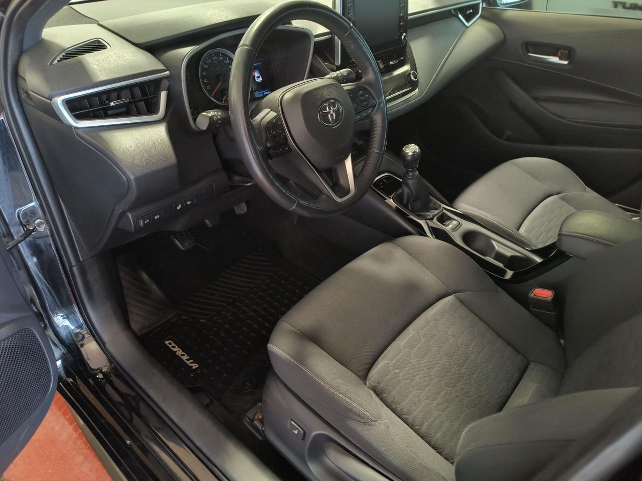 2021 Toyota Corolla L Photo