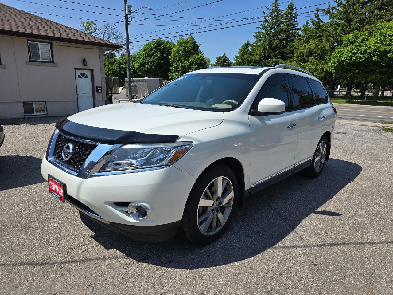 Used 2015 Nissan Pathfinder SL for sale in Brantford, ON