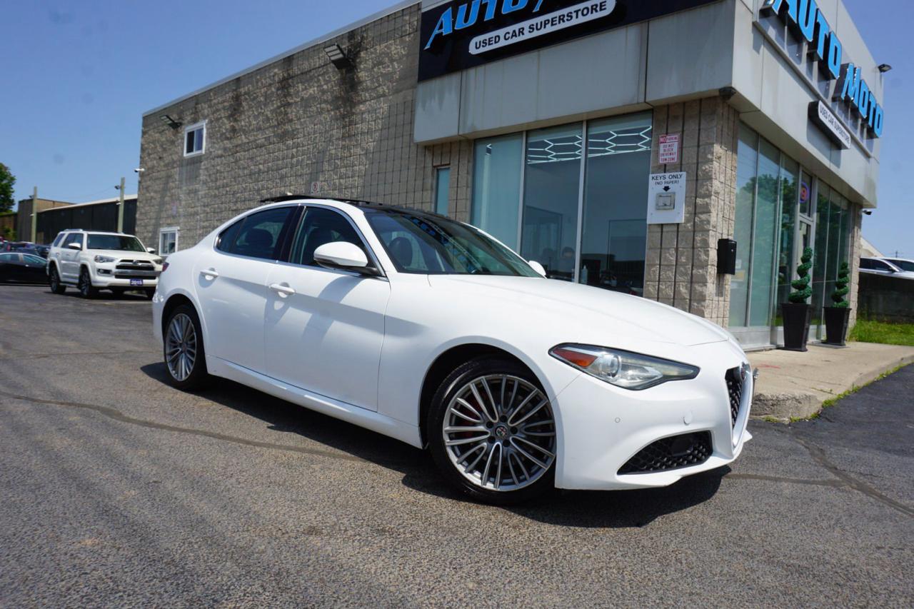 2017 Alfa Romeo Giulia 2.0Ti AWD CERTIFIED *MASERATI MAINTAIN* CAMERA NAV BLUETOOTH LEATHER HEATED SEATS PANO ROOF CRUISE ALLOYS - Photo #8