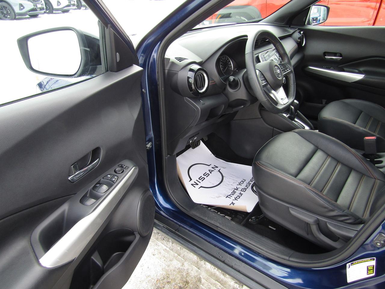 2019 Nissan Kicks SR Photo