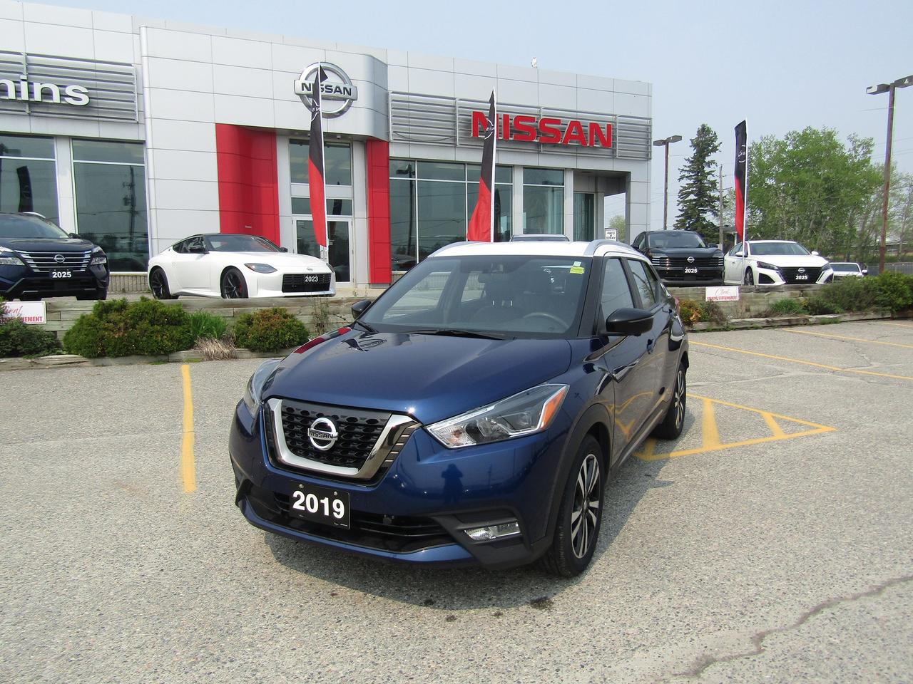 2019 Nissan Kicks SR Photo