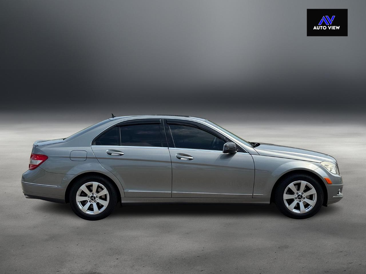 2011 Mercedes-Benz C-Class C250 4MATIC **EXCELLENT SERVICE HISTORY** - Photo #4