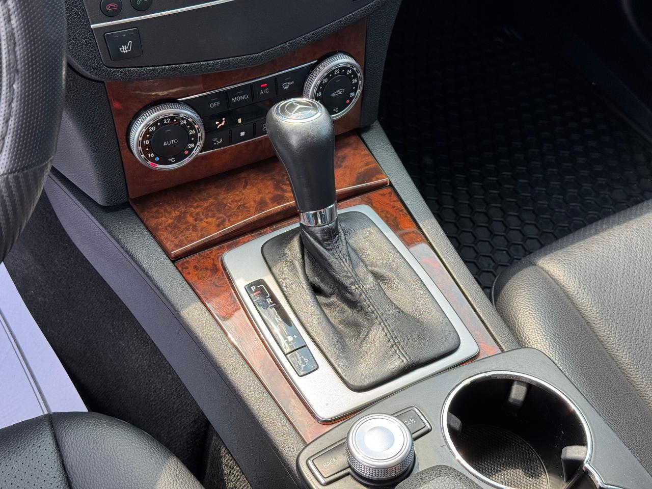 2011 Mercedes-Benz C-Class C250 4MATIC **EXCELLENT SERVICE HISTORY** - Photo #24