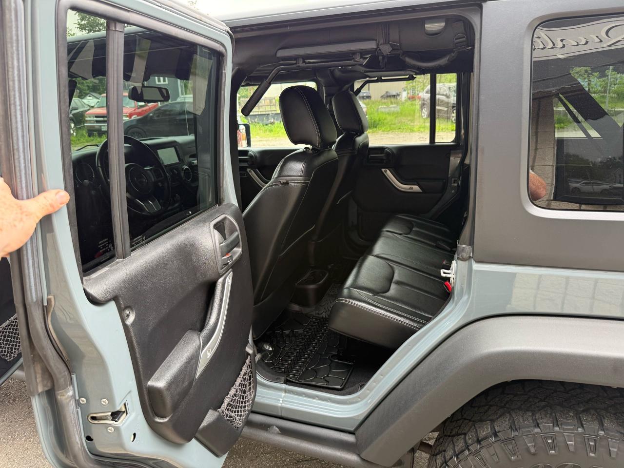 2015 Jeep Wrangler RUBICON - Photo #5