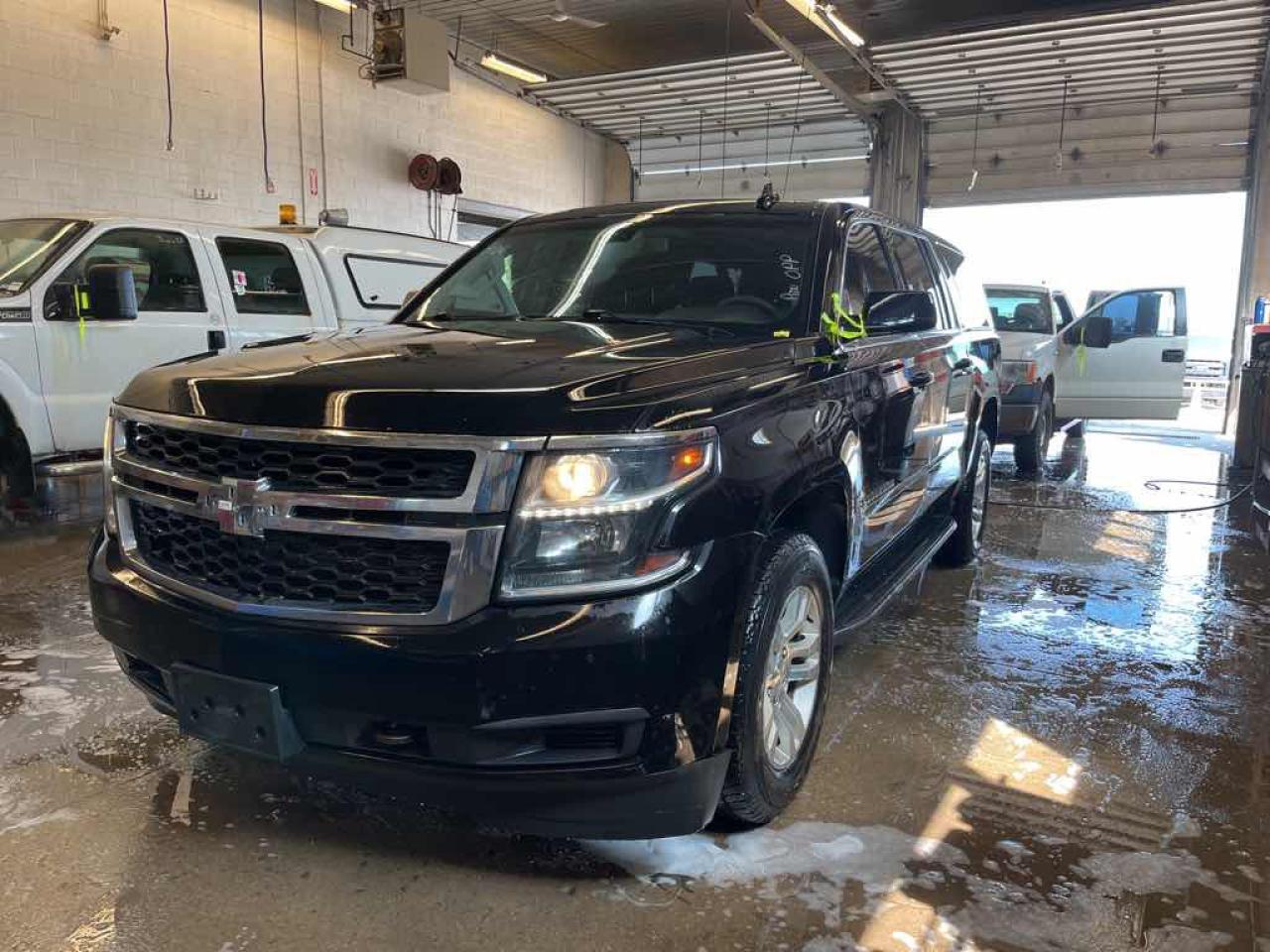 Used 2016 Chevrolet SUBURBAN K1500  for sale in Innisfil, ON