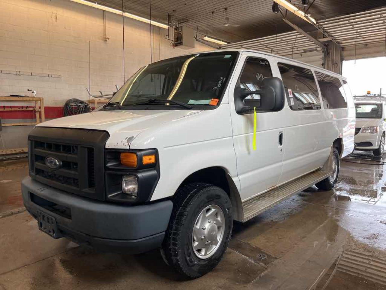 Used 2012 Ford E350 ECONOLINE  SUP for sale in Innisfil, ON
