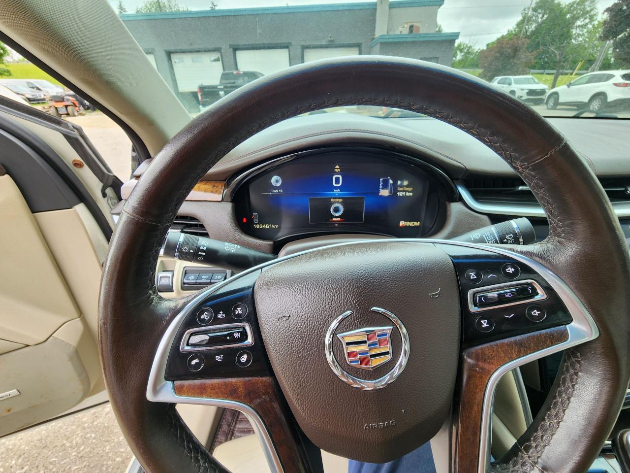 2013 Cadillac XTS Premium Collection l 3.6L V6 l NAV l Sunroof l - Photo #22