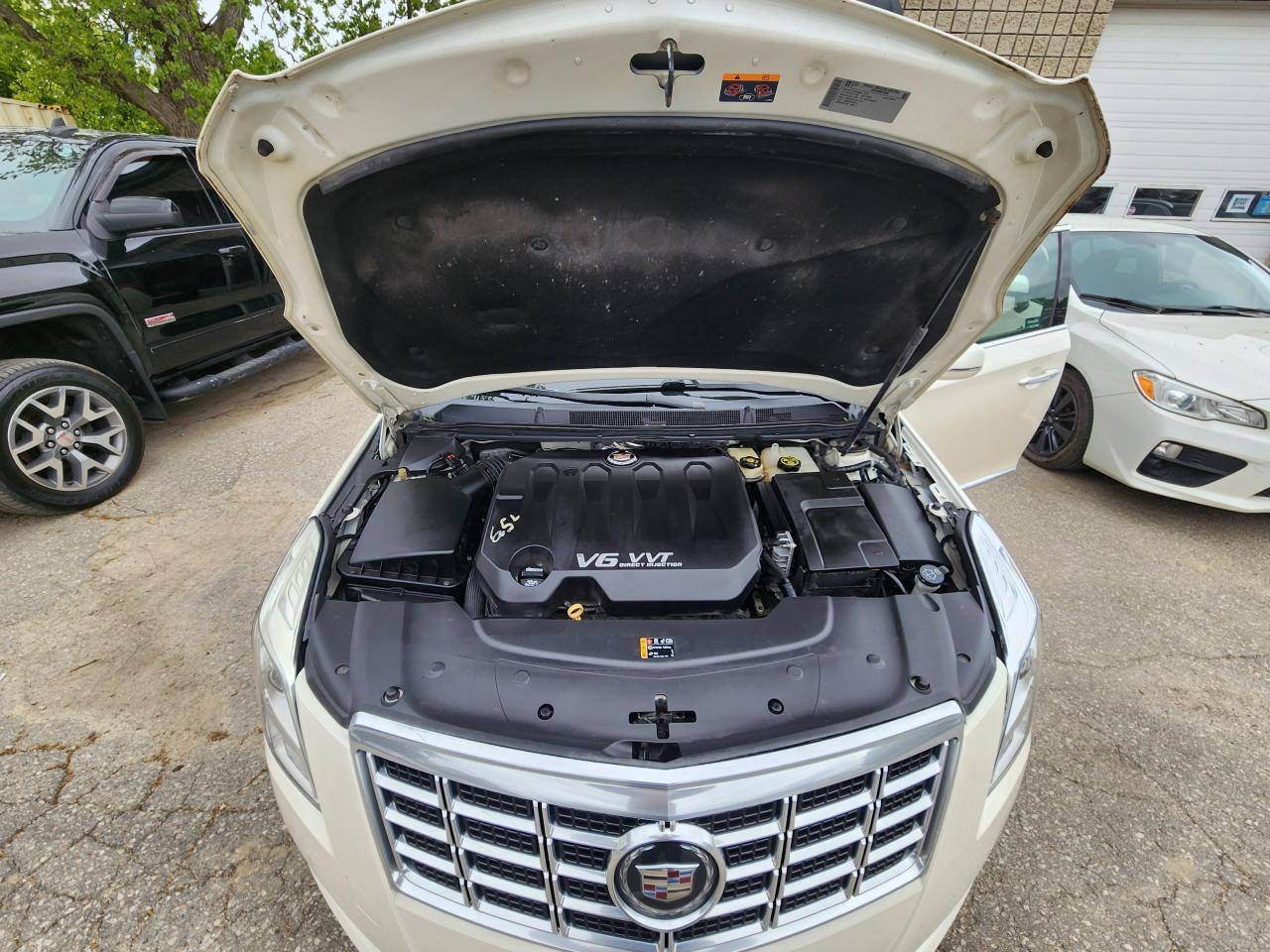 2013 Cadillac XTS Premium Collection l 3.6L V6 l NAV l Sunroof l - Photo #20