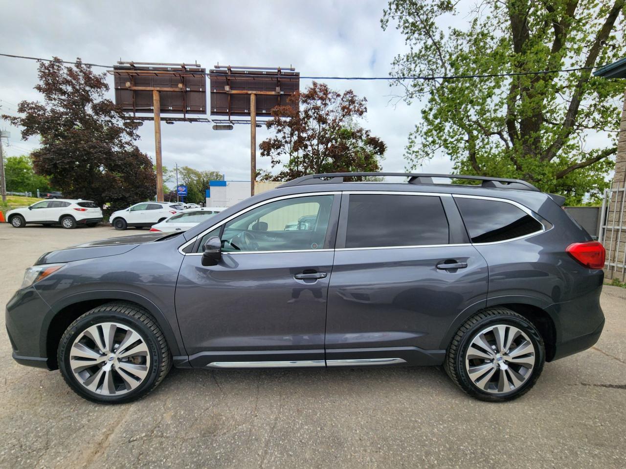 2021 Subaru ASCENT Limited l Clean Carfax l No Accidents l 7 Seater Photo4