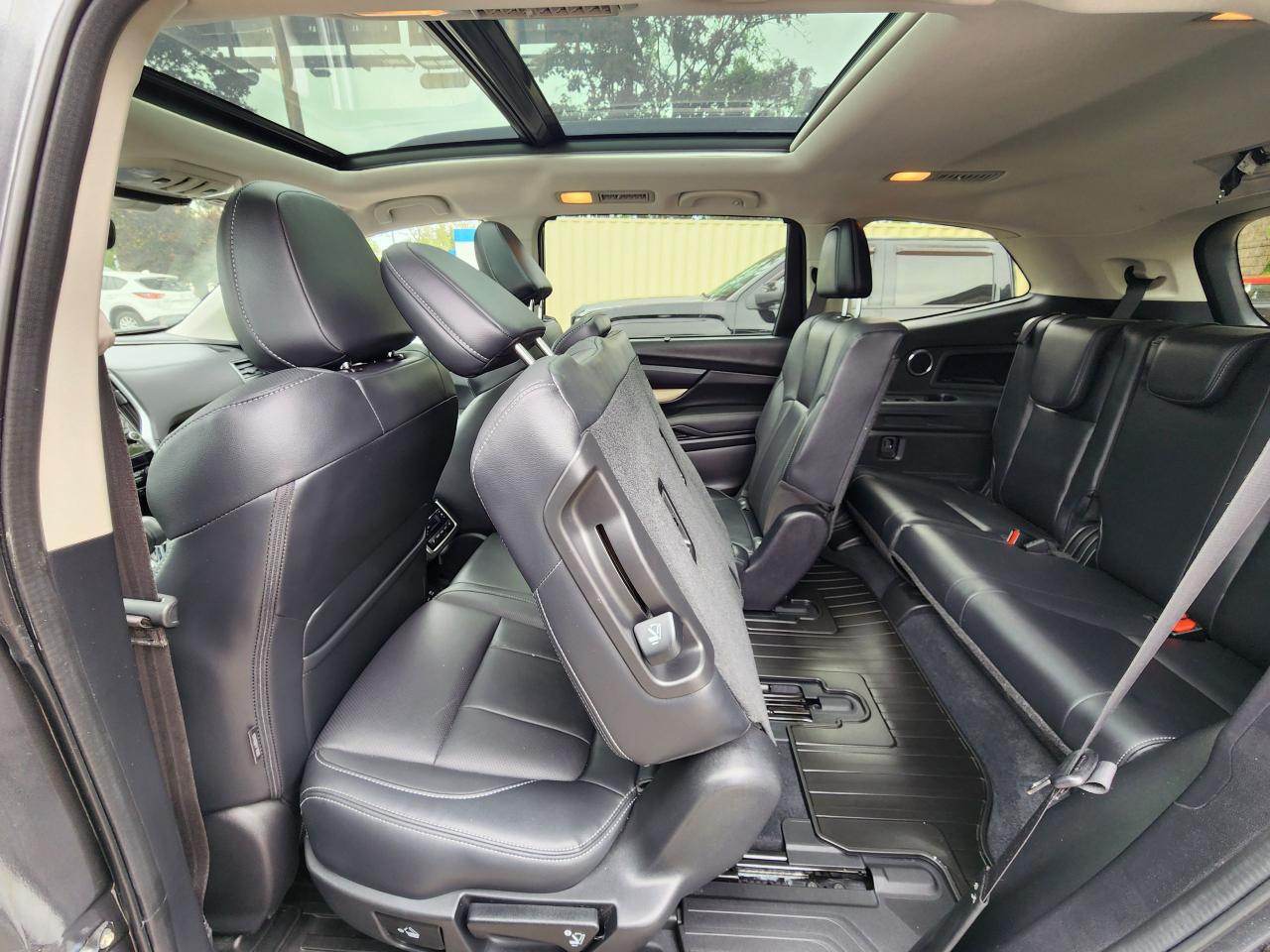 2021 Subaru ASCENT Limited l Clean Carfax l No Accidents l 7 Seater - Photo #13