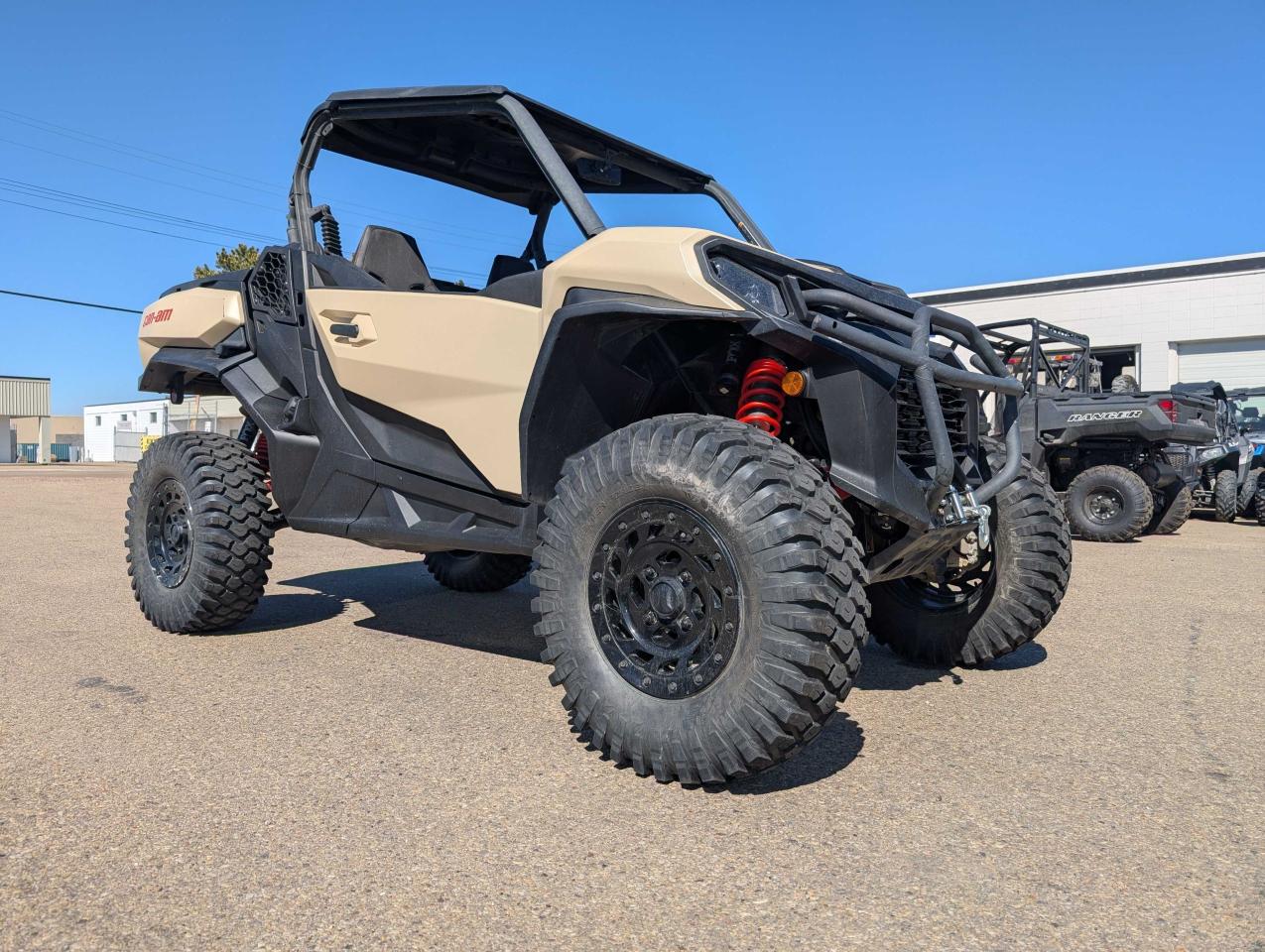 2023 Can-Am Commander XTP 1000 - Photo #4