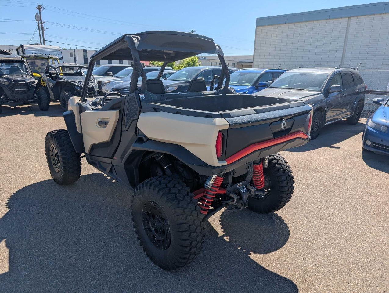 2023 Can-Am Commander XTP 1000 - Photo #6