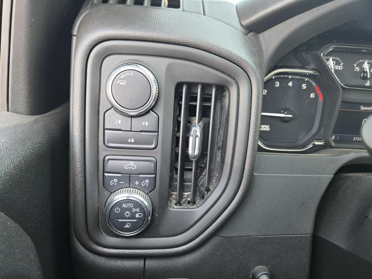 2023 GMC Sierra 2500 PRO - Photo #21