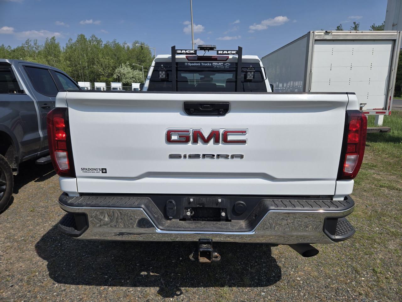 2023 GMC Sierra 2500 PRO - Photo #5