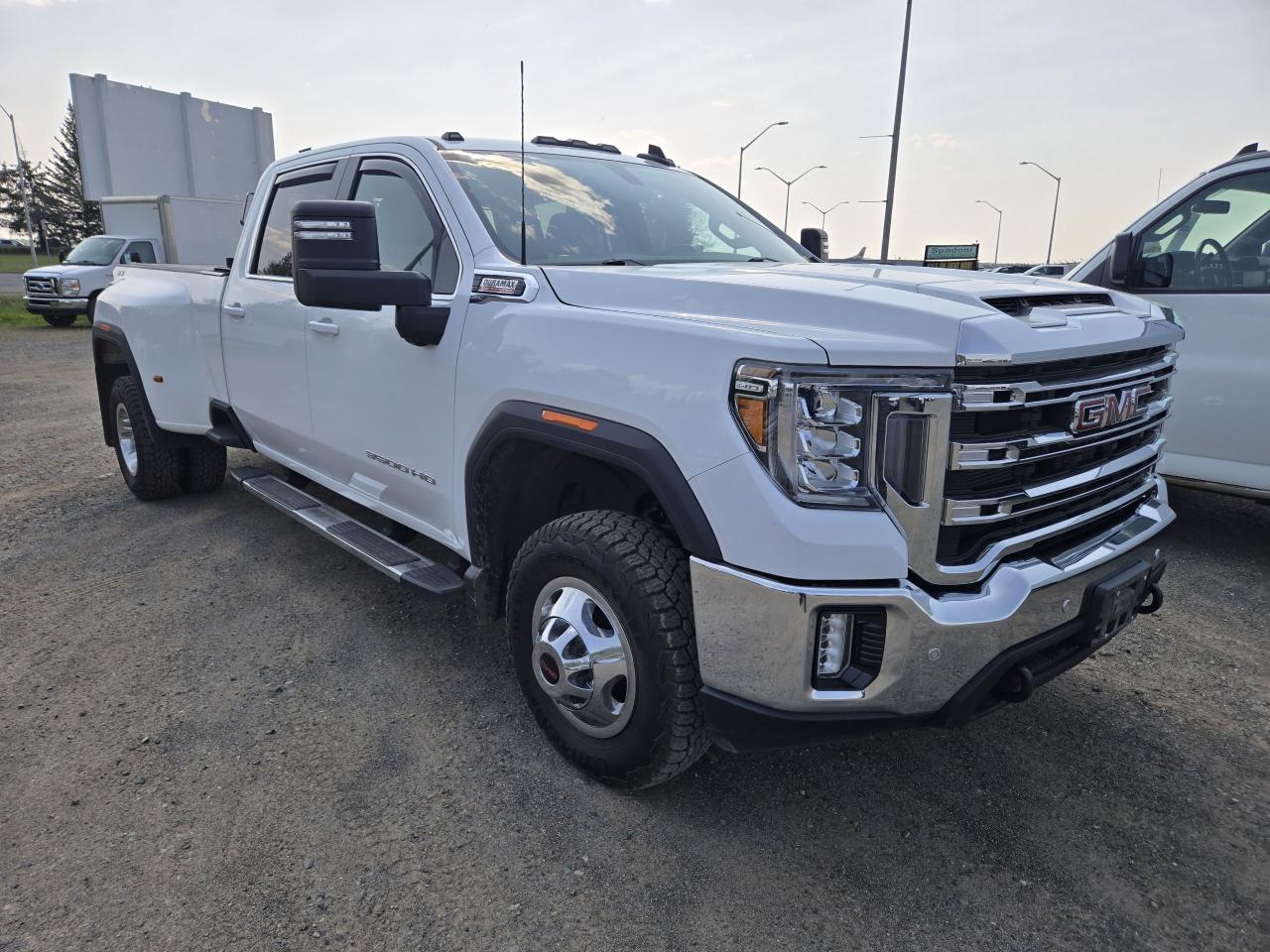 2023 GMC Sierra 3500 SLE - Photo #3