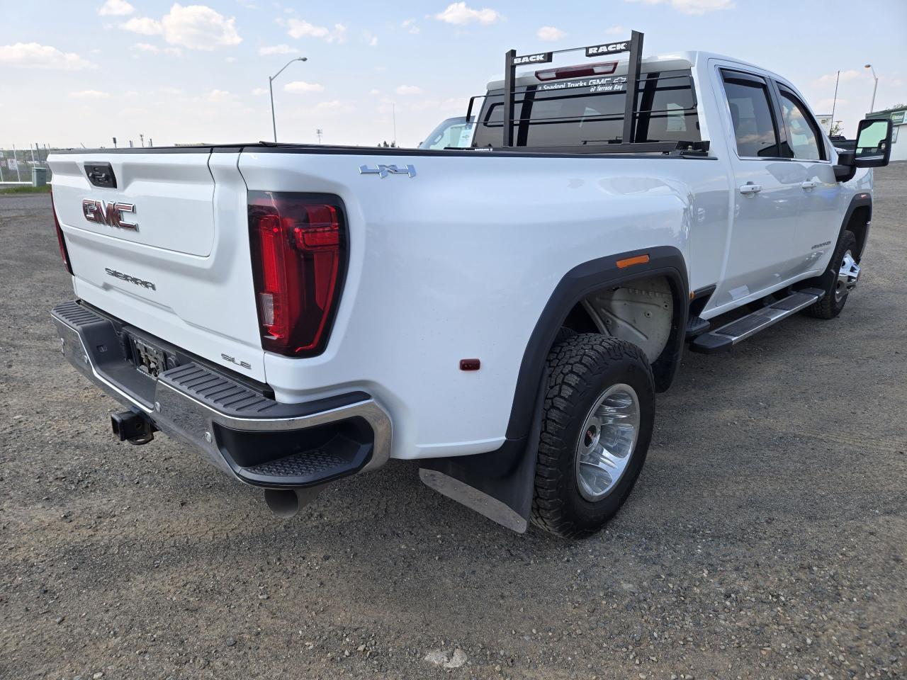 2023 GMC Sierra 3500 SLE - Photo #4