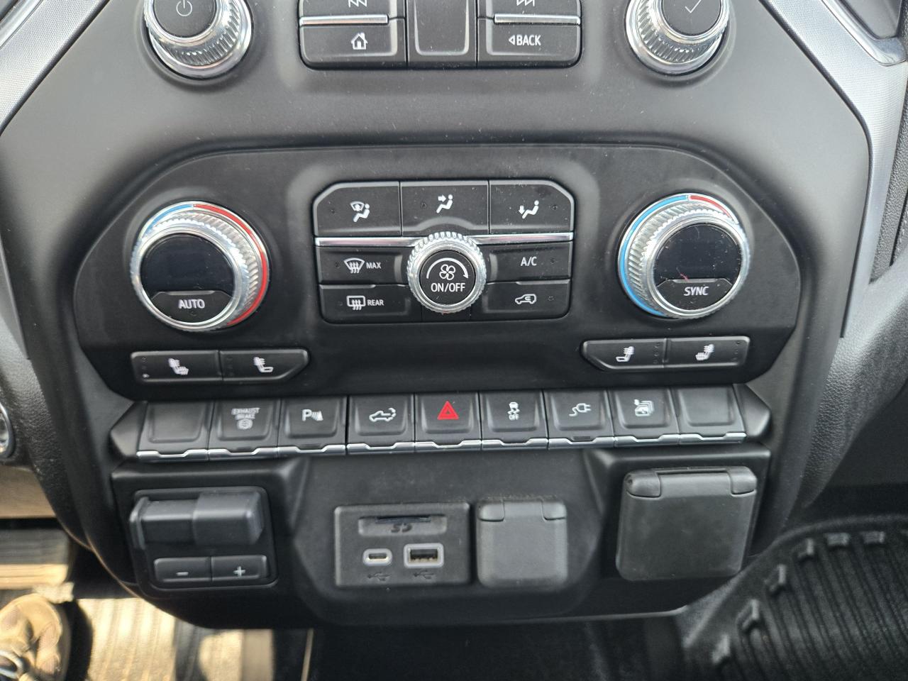 2023 GMC Sierra 3500 SLE - Photo #18