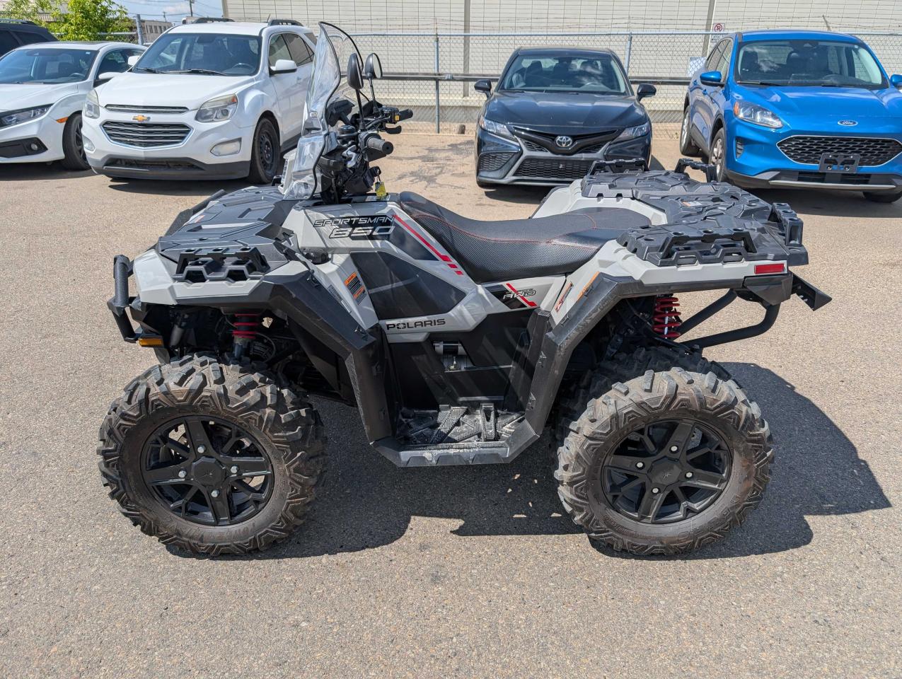 2023 Polaris Sportsman 850 Ultimate Trail  - Photo #2