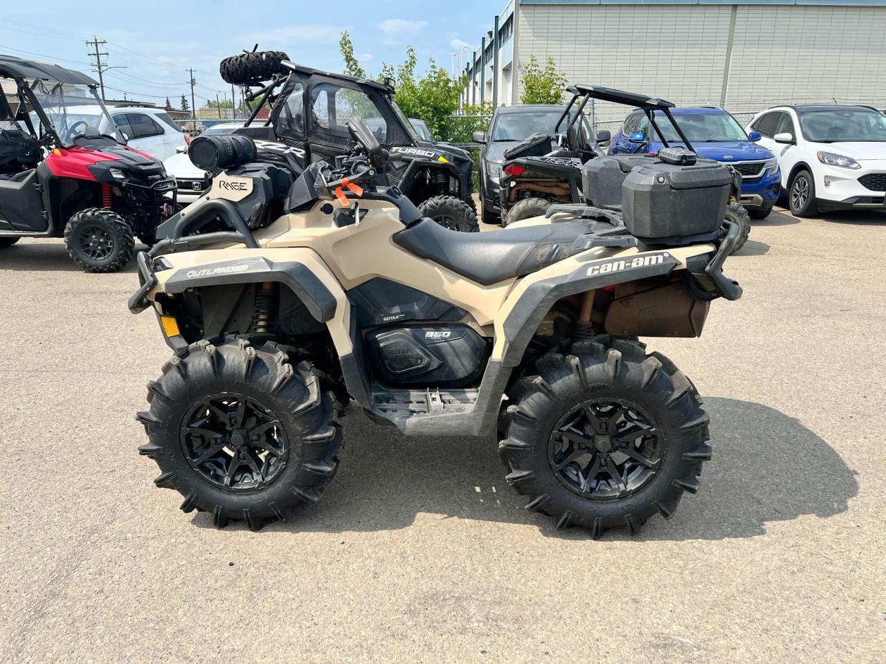 2022 Can-Am Outlander 850 XMR   - Photo #2