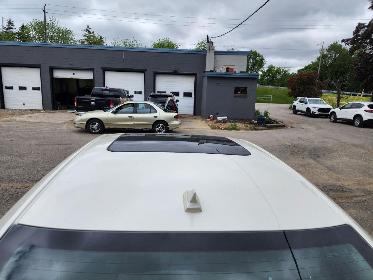 2013 Cadillac XTS Premium Collection l 3.6L V6 l NAV l Sunroof l