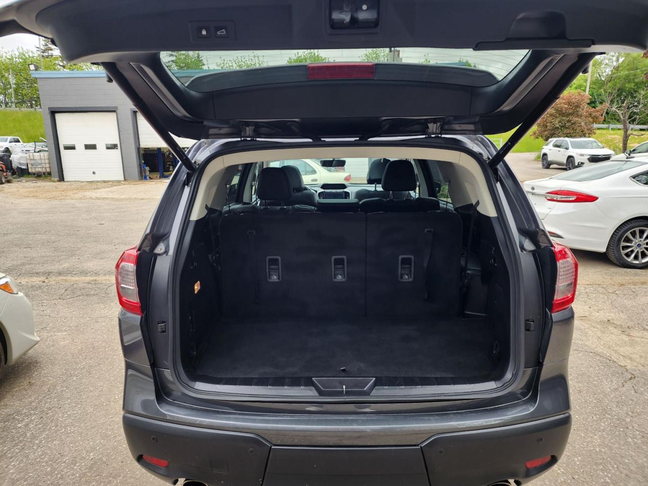 2021 Subaru ASCENT Limited l Clean Carfax l No Accidents l 7 Seater