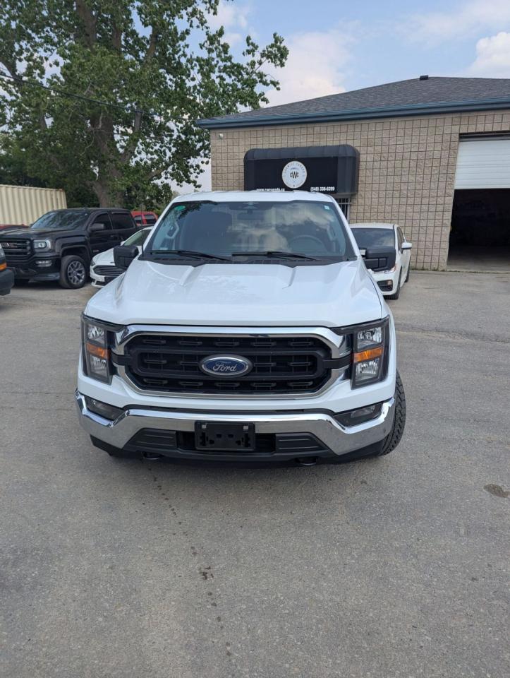 2023 Ford F-150 XLT l CrewCab l 3.5L l Mint Condition
