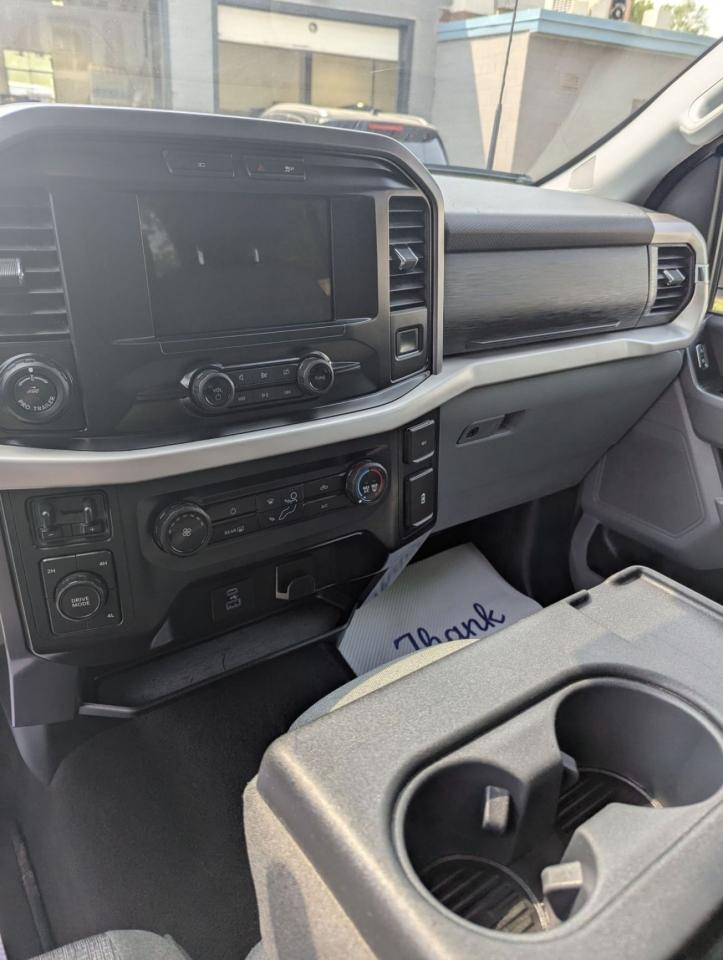 2023 Ford F-150 XLT l CrewCab l 3.5L l Mint Condition