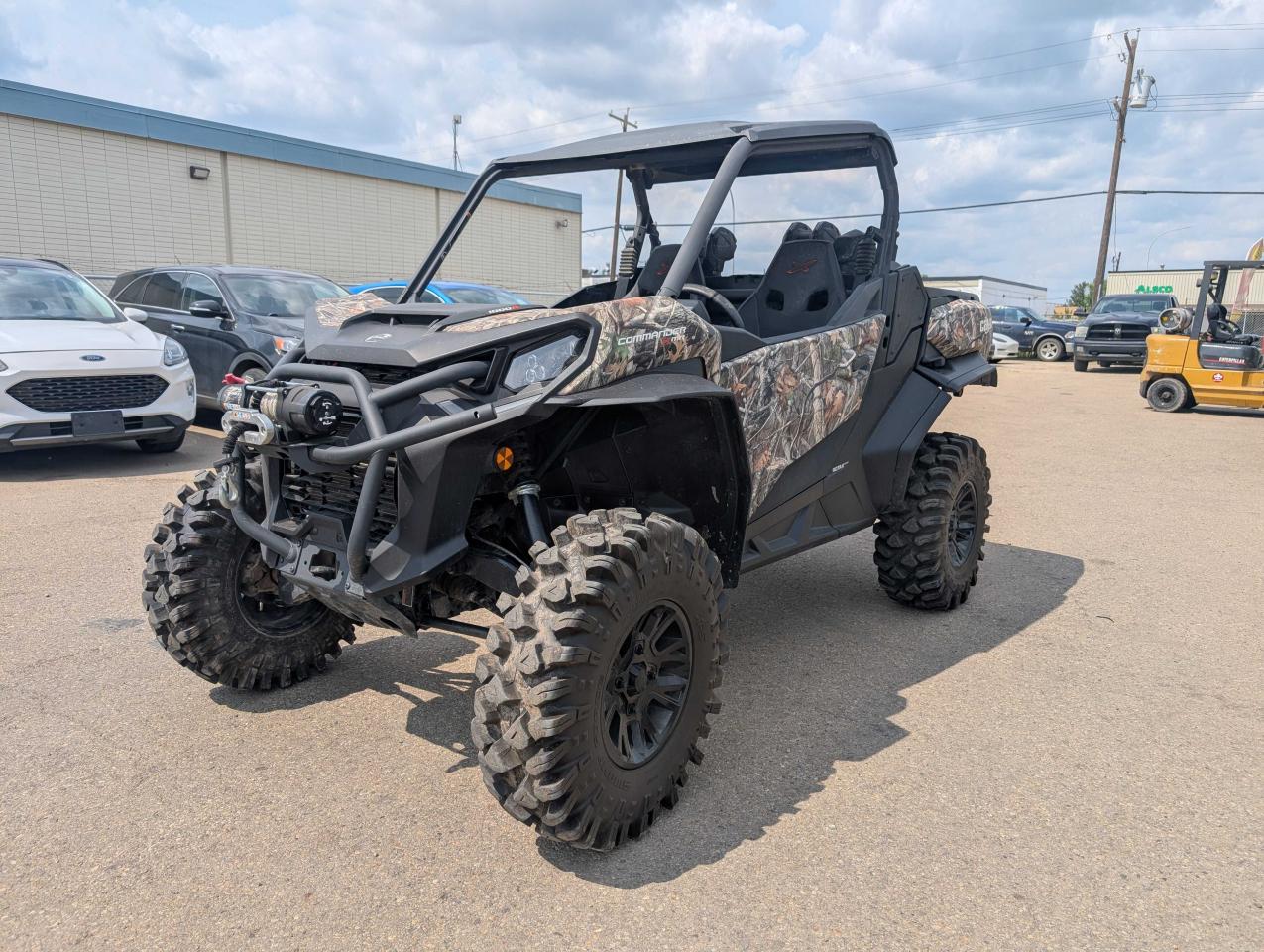 2024 Can-Am Commander 