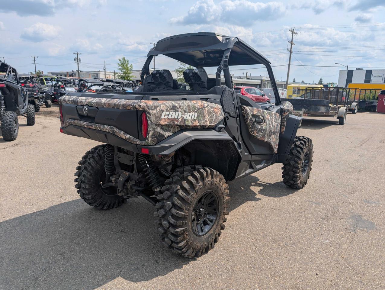 2024 Can-Am Commander XMR 1000R - Photo #3