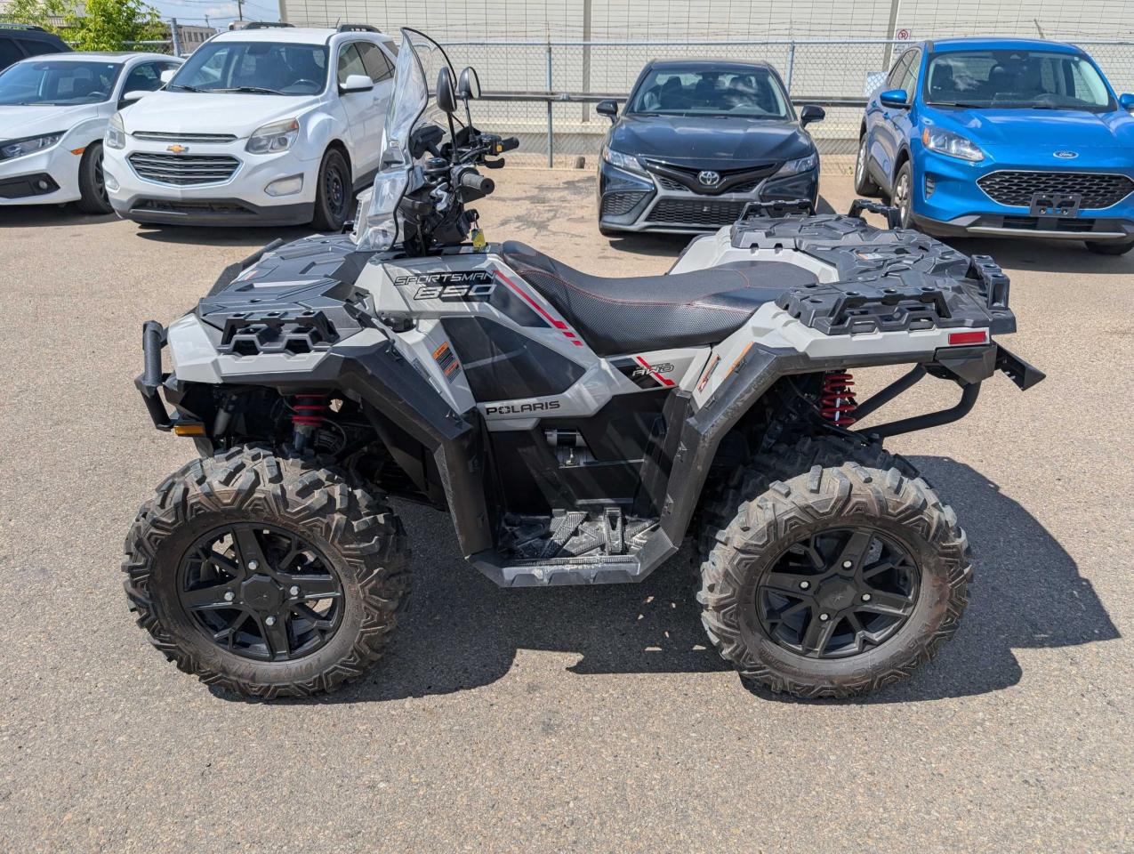 2023 Polaris Sportsman 850 Ultimate Trail  - Photo #2