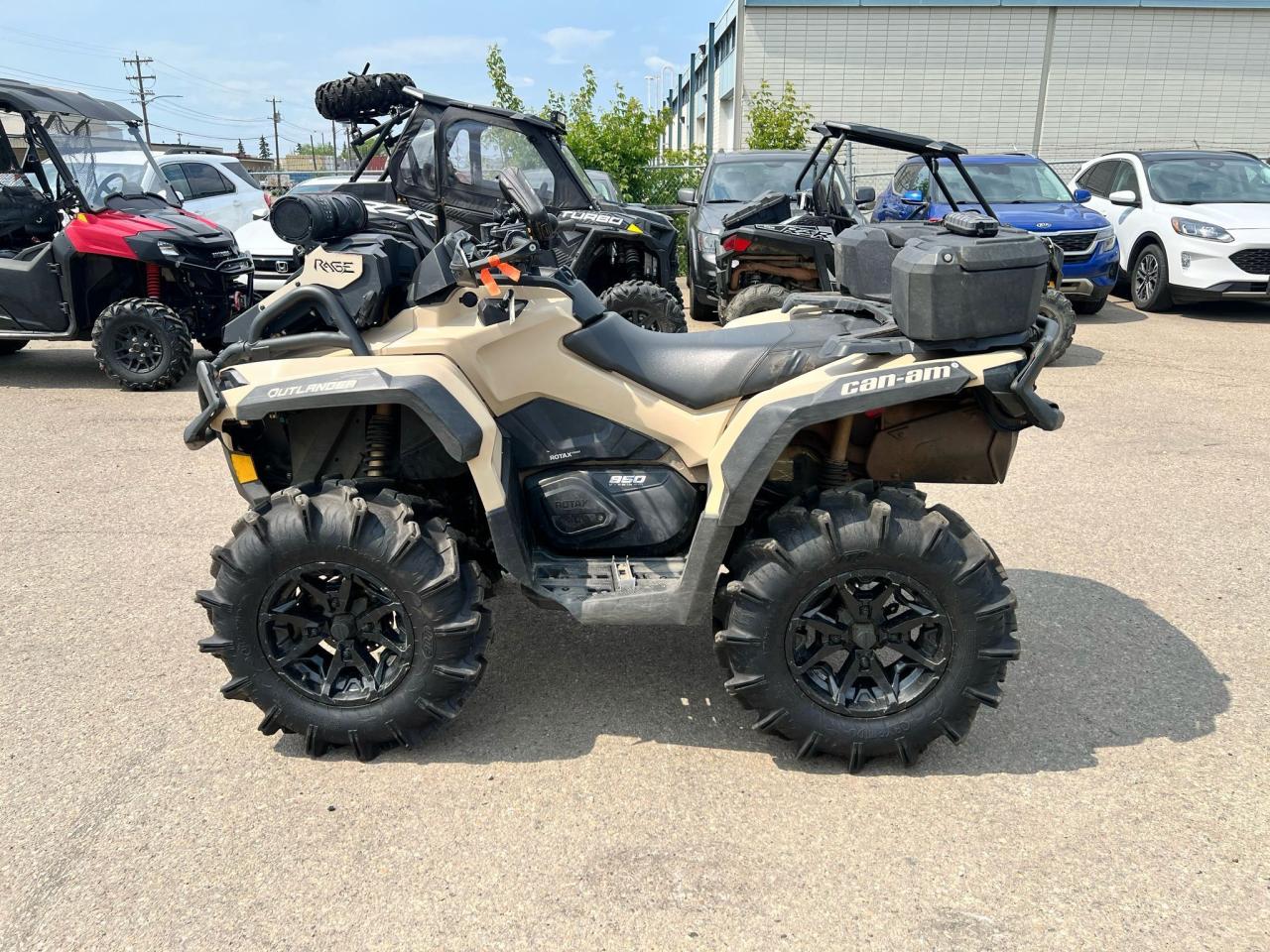 2022 Can-Am Outlander 850 XMR   - Photo #2