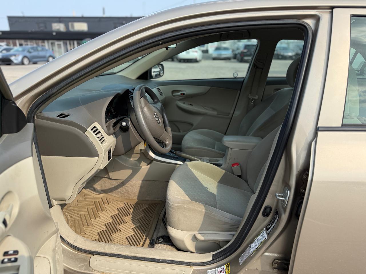 2009 Toyota Corolla CE - Photo #7