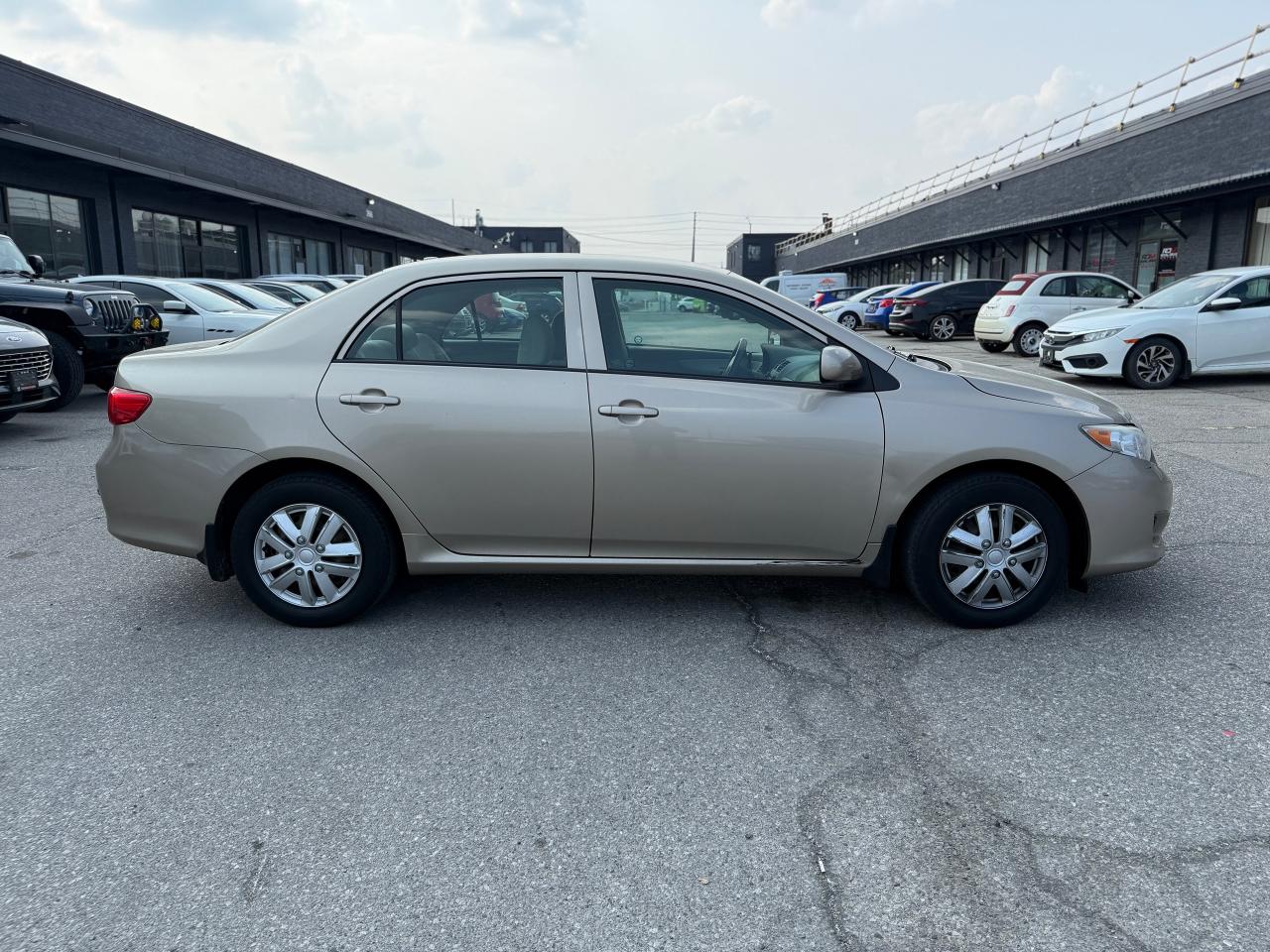 2009 Toyota Corolla CE - Photo #3
