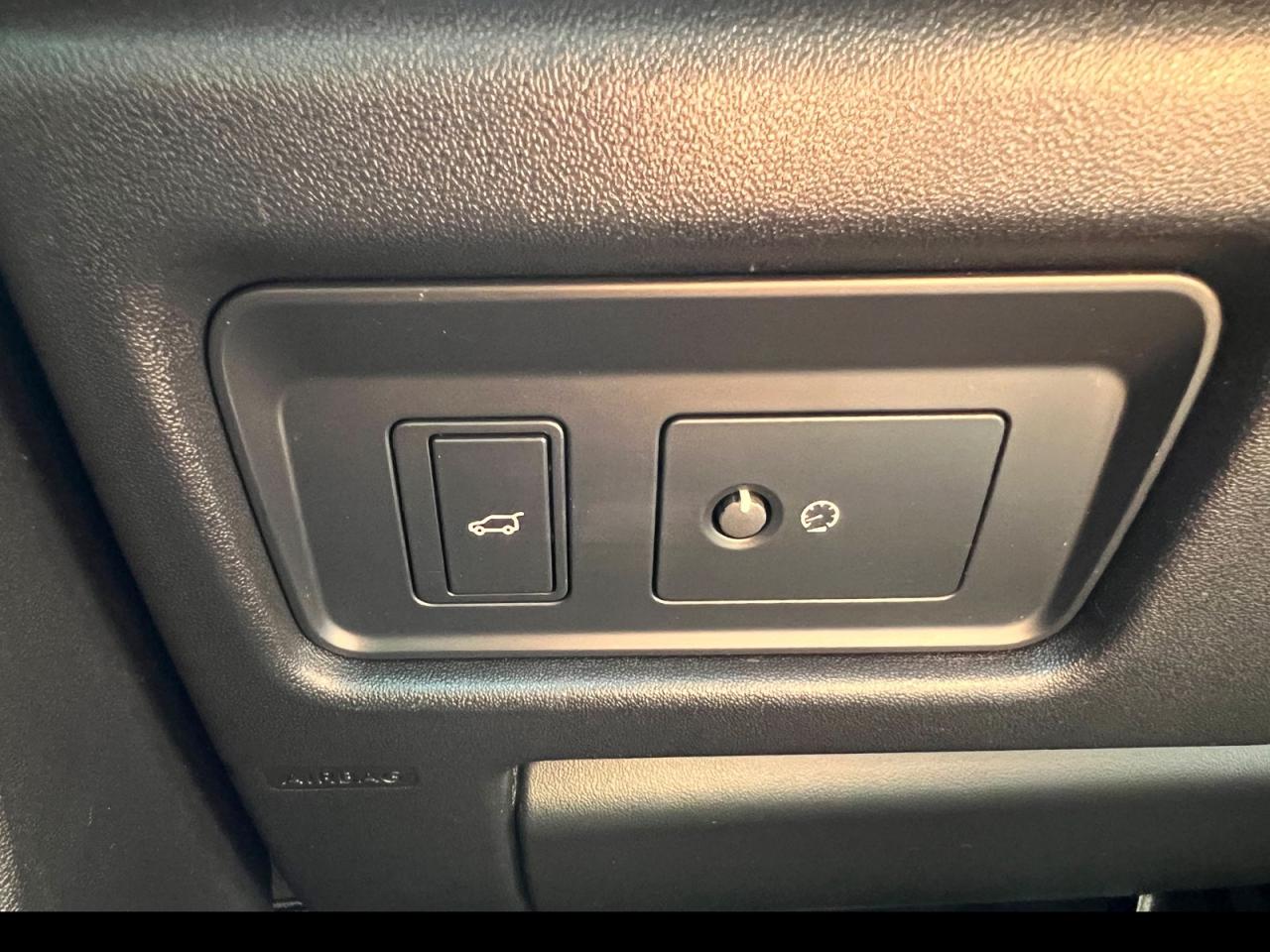 2019 Land Rover Discovery Sport HSE - Photo #19