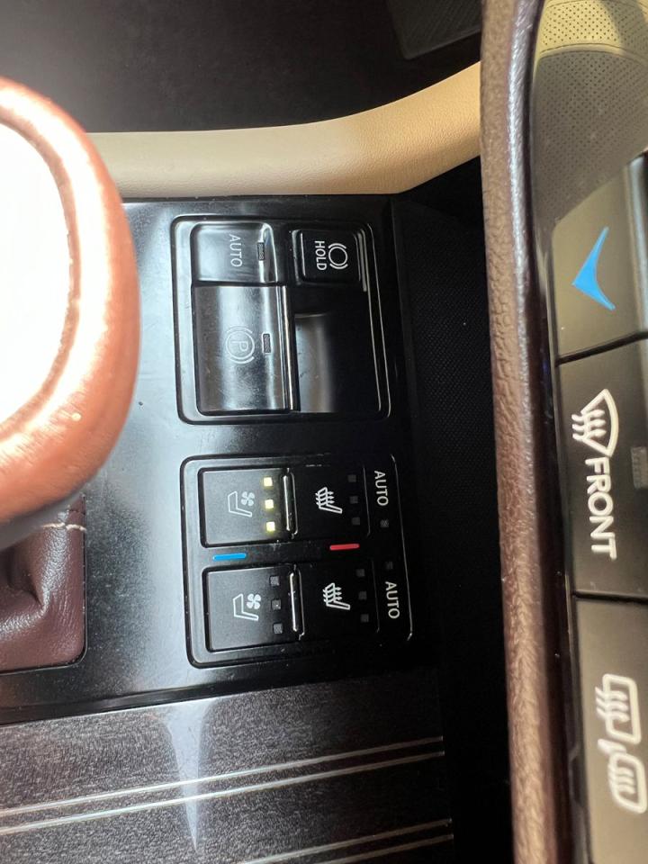 2016 Lexus RX 350 AWD - Photo #22