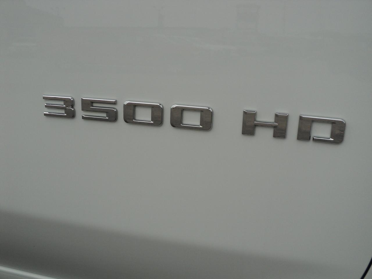 2024 Chevrolet Silverado 3500 HD WT CrewCab4WD6.6L8cylGas 8ftBox172"WB BackUpCam - Photo #29