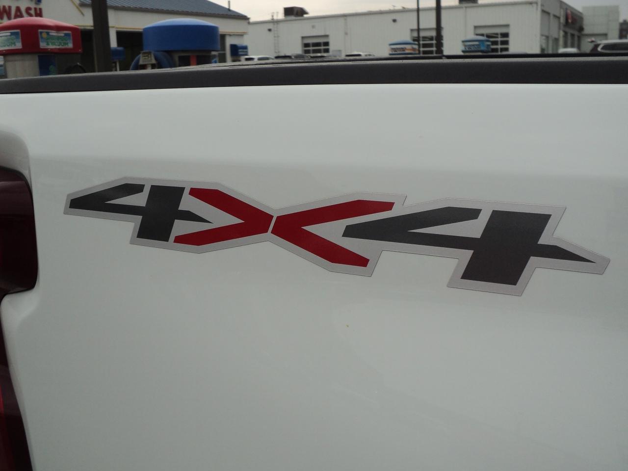 2024 Chevrolet Silverado 3500 HD WT CrewCab4WD6.6L8cylGas 8ftBox172"WB BackUpCam - Photo #30