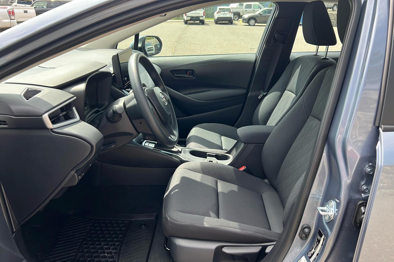 2025 Toyota Corolla LE Photo