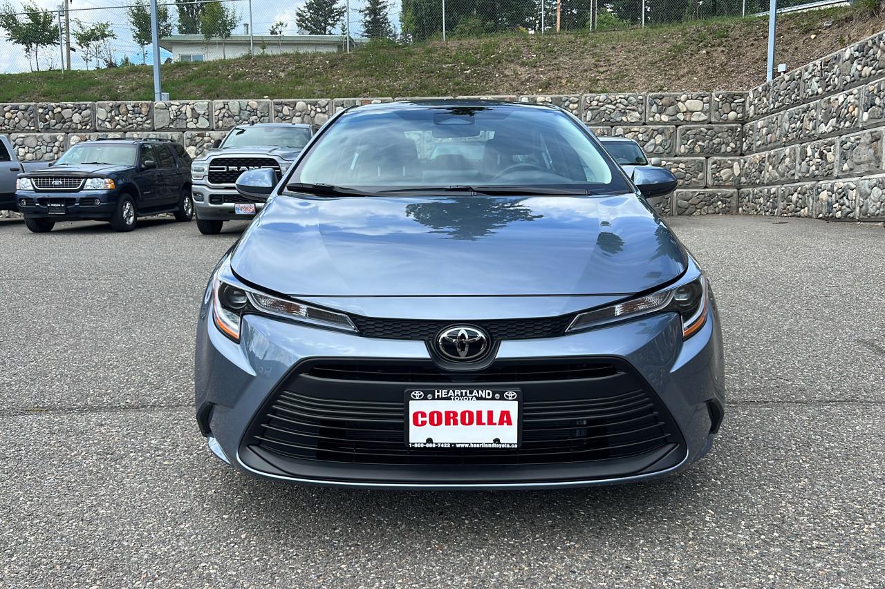 2025 Toyota Corolla LE Photo