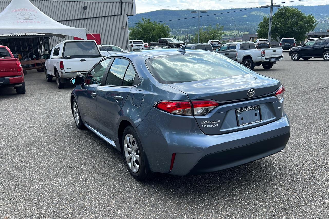 2025 Toyota Corolla LE Photo4